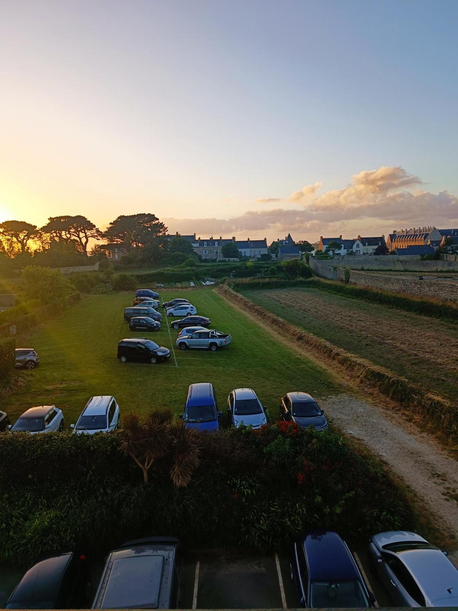 The Originals City, Hotel Armen Le Triton, Roscoff Exterior photo